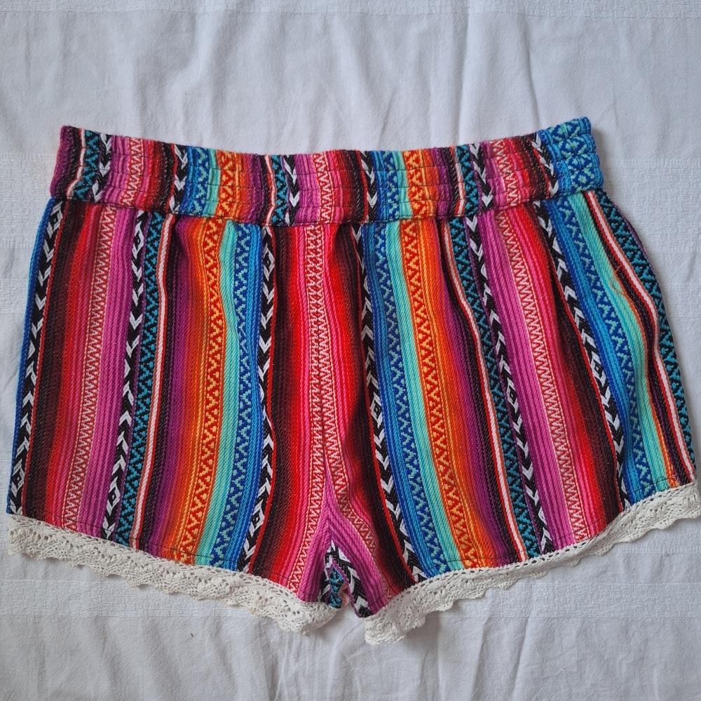 DESIGN LAB Lord & Taylor Vibrant Patterned High Waist Shorts - Picture 2 of 7